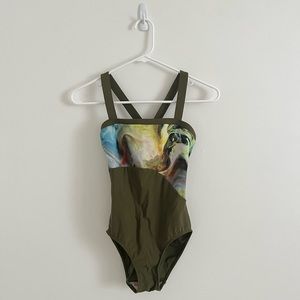 ELEVE GREEN AND PATTERNED BALLET BODYSUIT GREAT CONDITION SIZE SMALL